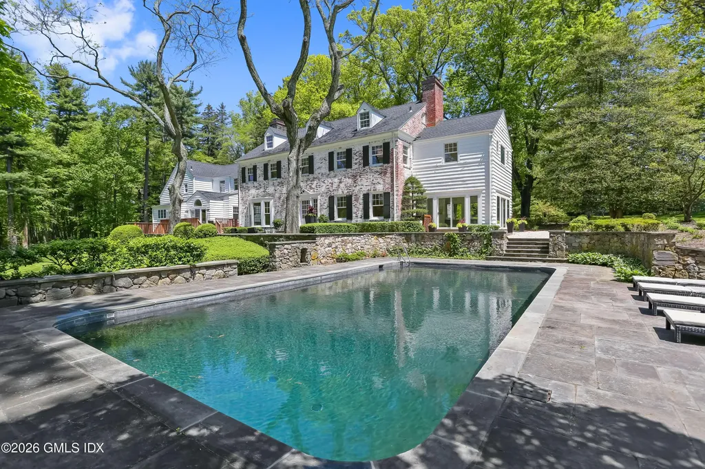 530 Round Hill Road Greenwich CT 06831