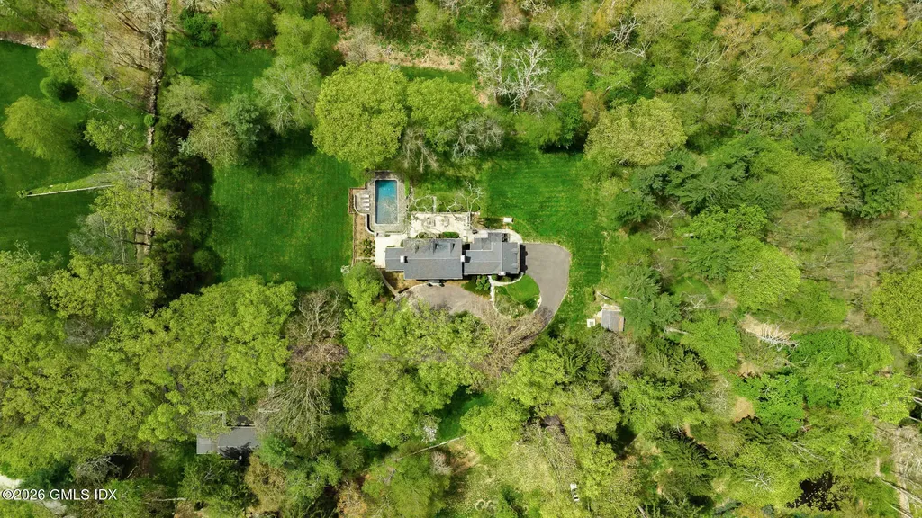 530 Round Hill Road Greenwich CT 06831