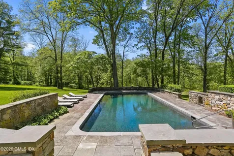 530 Round Hill Road Greenwich CT 06831
