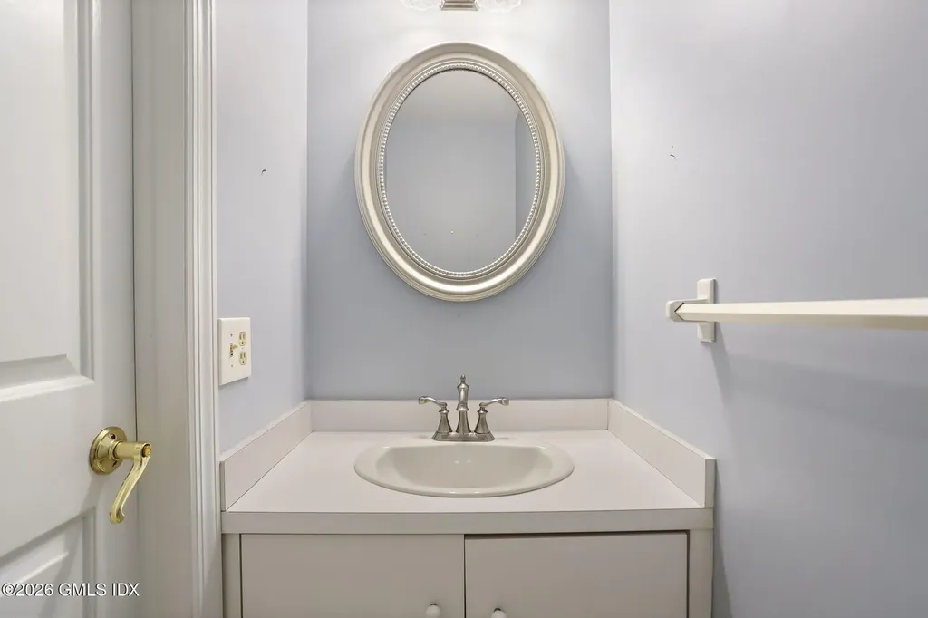 33 Talbot Lane Greenwich CT 06830
