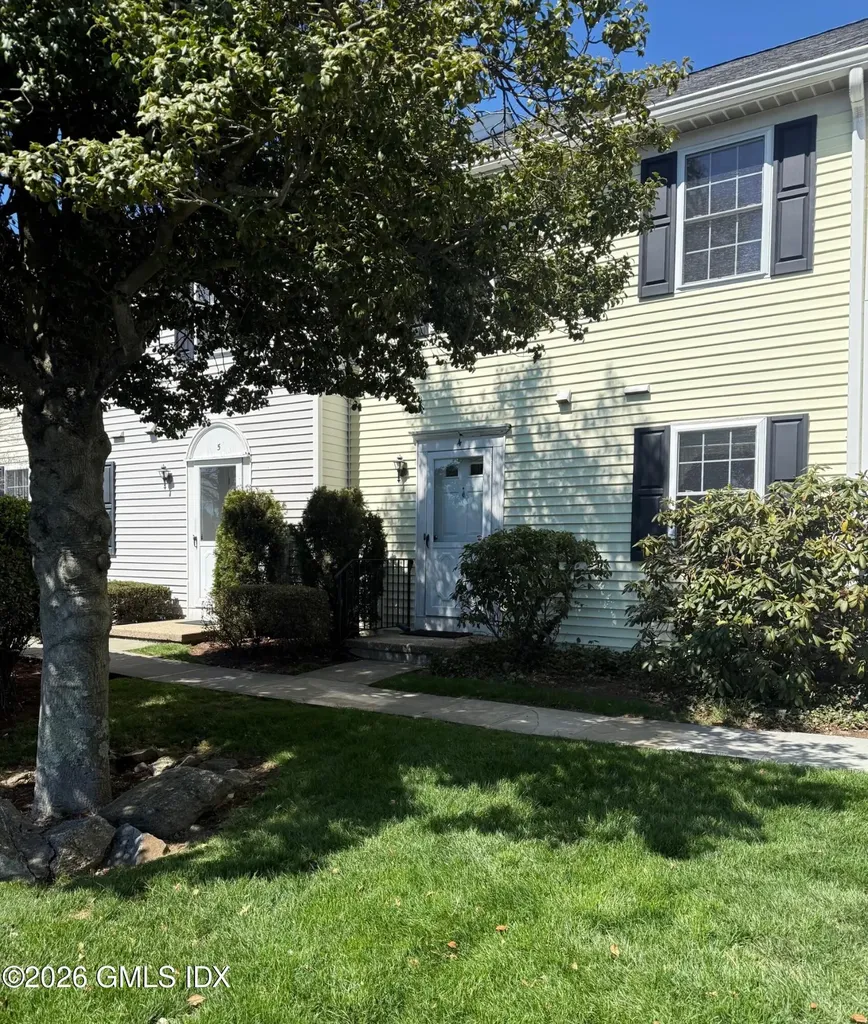 33 Talbot Lane Greenwich CT 06830