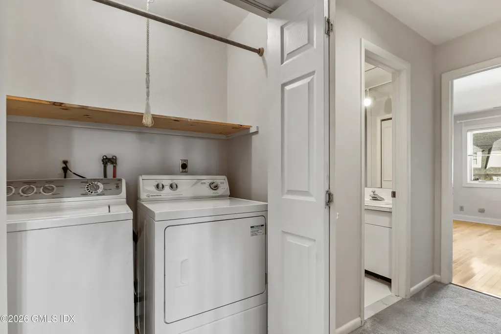145R Shore Road Old Greenwich CT 06870