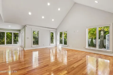 145R Shore Road Old Greenwich CT 06870