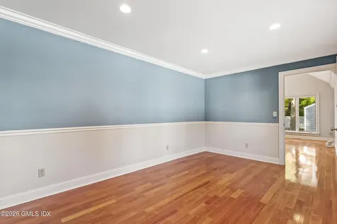 145R Shore Road Old Greenwich CT 06870