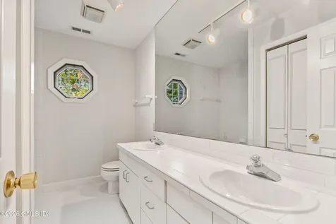145R Shore Road Old Greenwich CT 06870