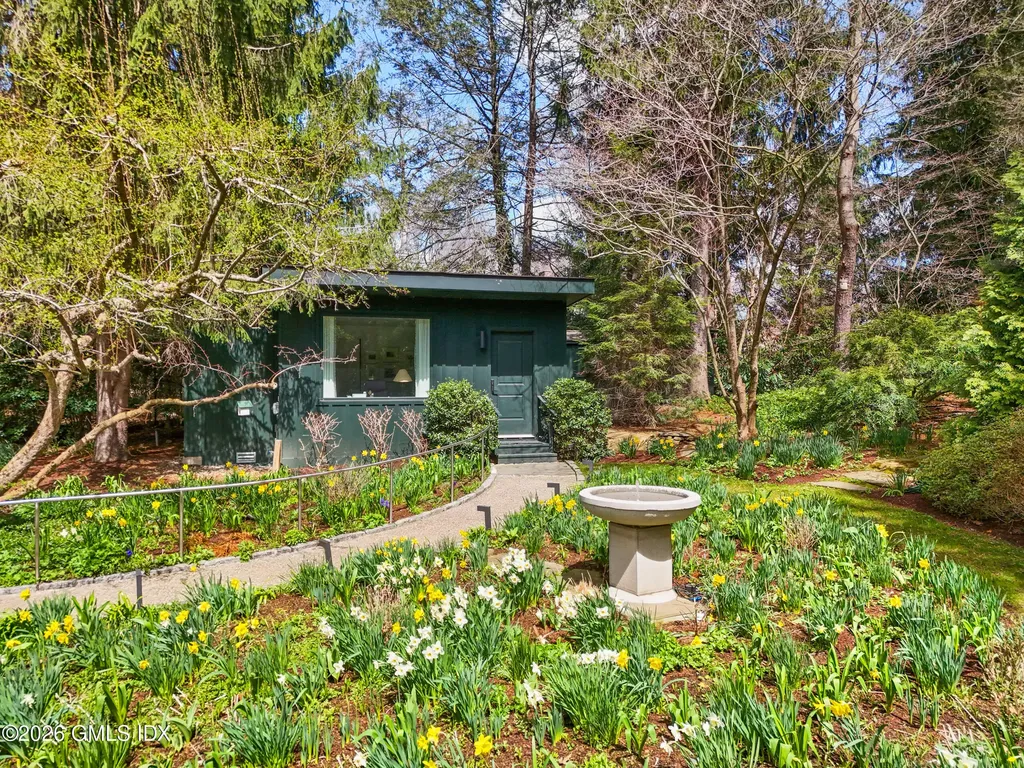 135 & 129 Zaccheus Mead Lane Greenwich CT 06831