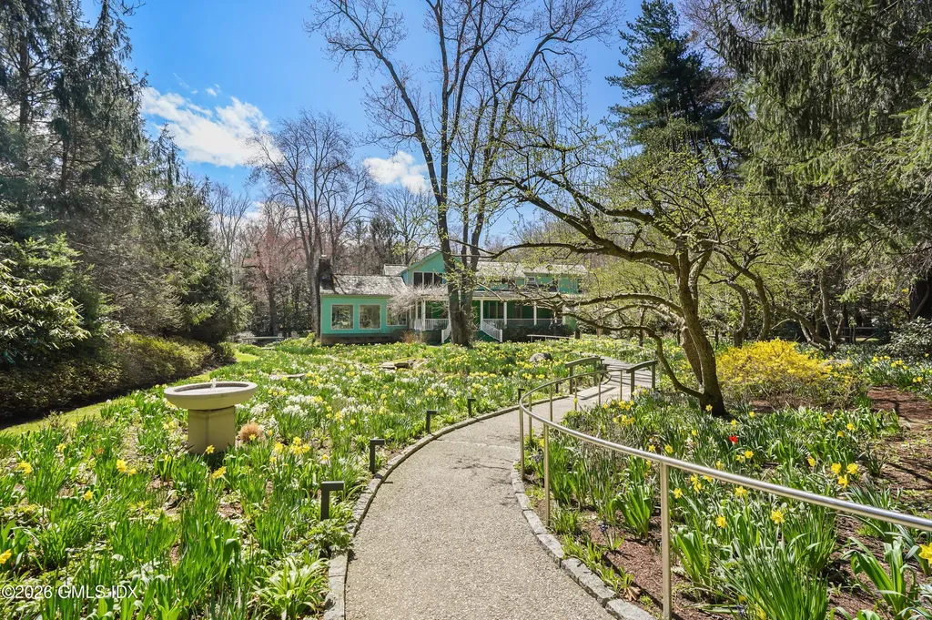 135 & 129 Zaccheus Mead Lane Greenwich CT 06831