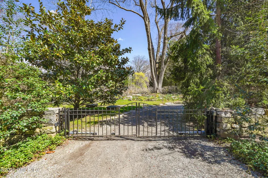 135 & 129 Zaccheus Mead Lane Greenwich CT 06831