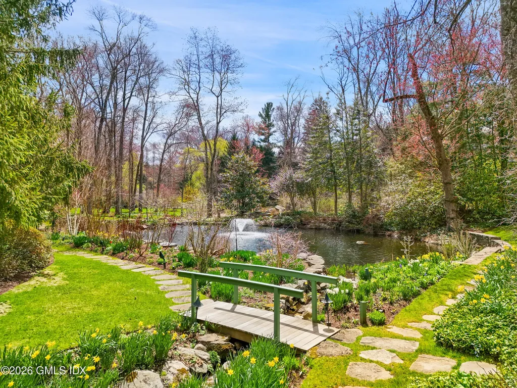 135 & 129 Zaccheus Mead Lane Greenwich CT 06831