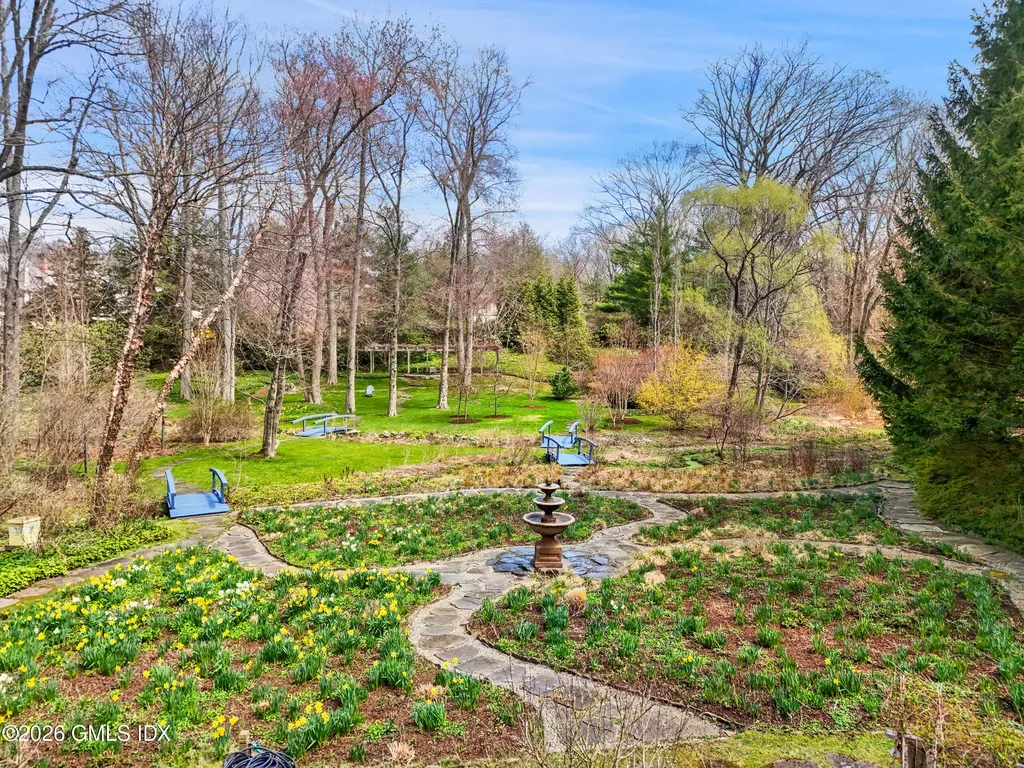 135 & 129 Zaccheus Mead Lane Greenwich CT 06831