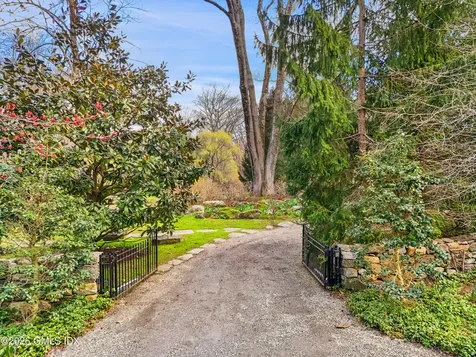 135 & 129 Zaccheus Mead Lane Greenwich CT 06831