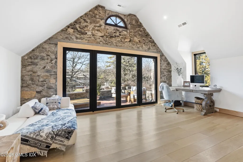 546 Lake Avenue Greenwich CT 06830