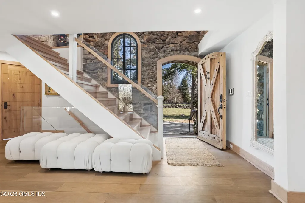 546 Lake Avenue Greenwich CT 06830