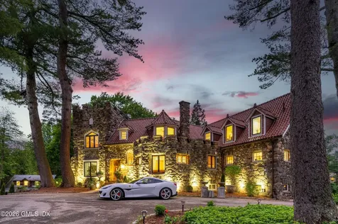 546 Lake Avenue Greenwich CT 06830