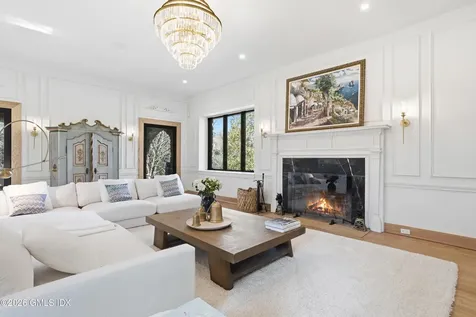 546 Lake Avenue Greenwich CT 06830
