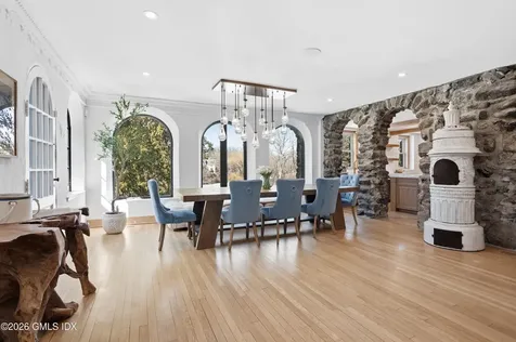 546 Lake Avenue Greenwich CT 06830