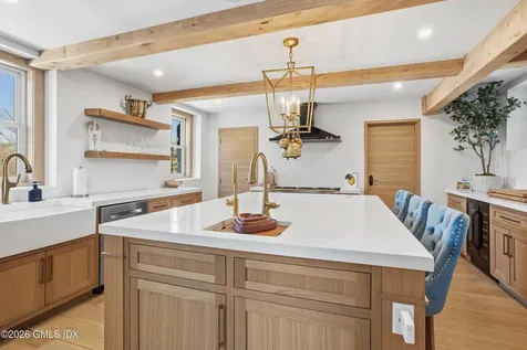 546 Lake Avenue Greenwich CT 06830