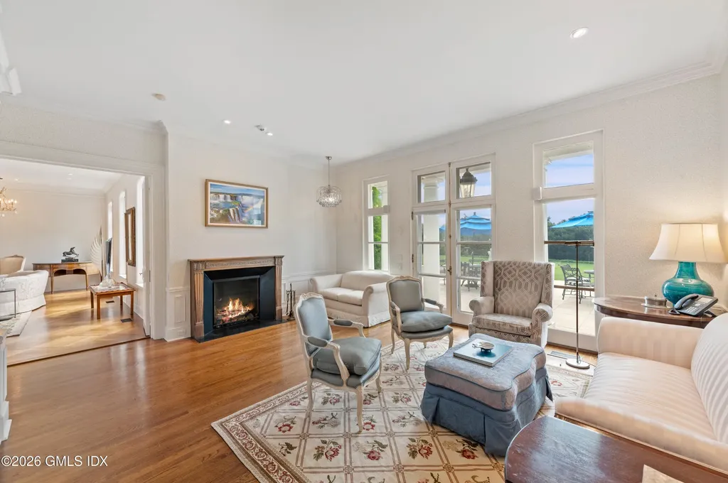 25 Field Point Circle Greenwich CT 06830