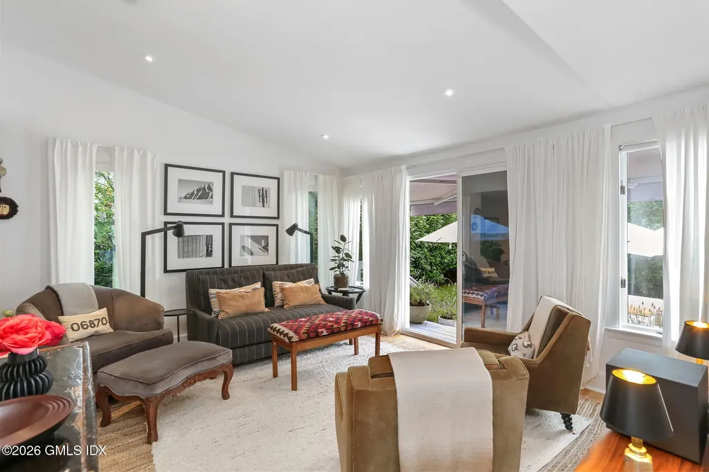 13 Mortimer Drive Old Greenwich CT 06870