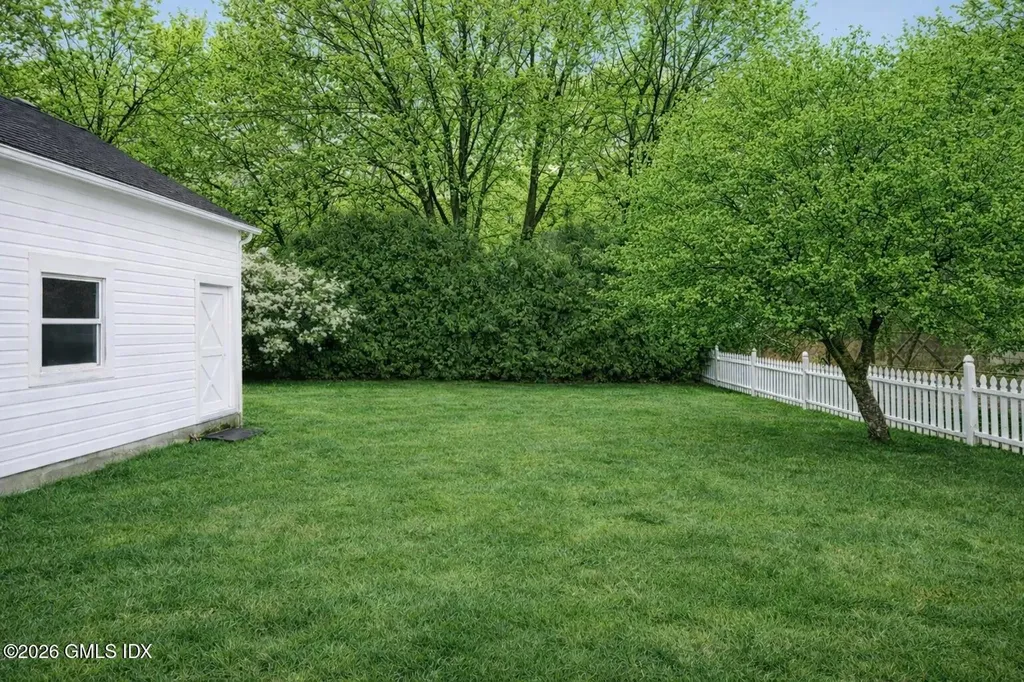 38 Highview Avenue Old Greenwich CT 06870