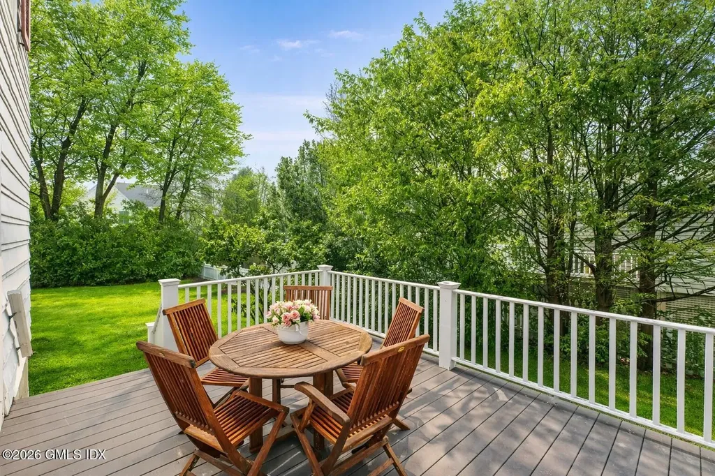 38 Highview Avenue Old Greenwich CT 06870