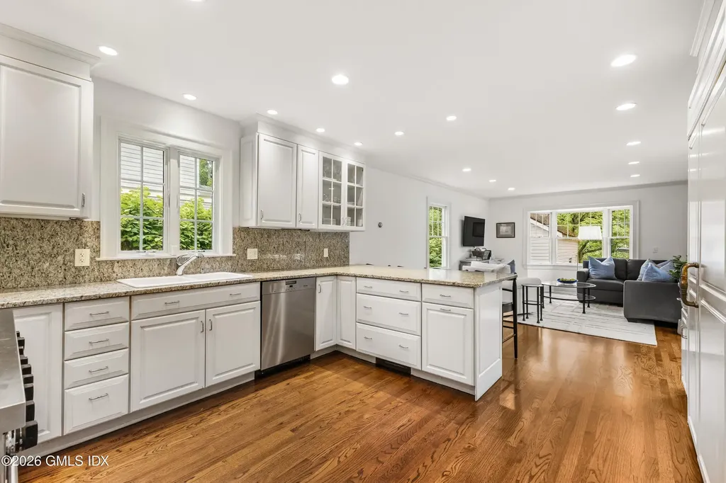 38 Highview Avenue Old Greenwich CT 06870