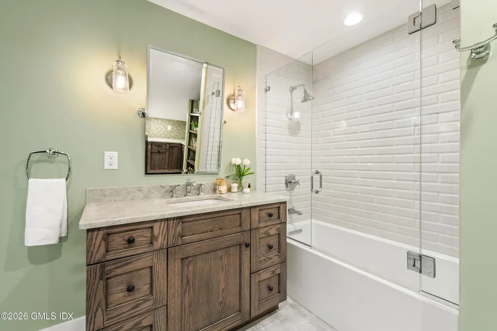 88 Water Street Stonington CT 06378