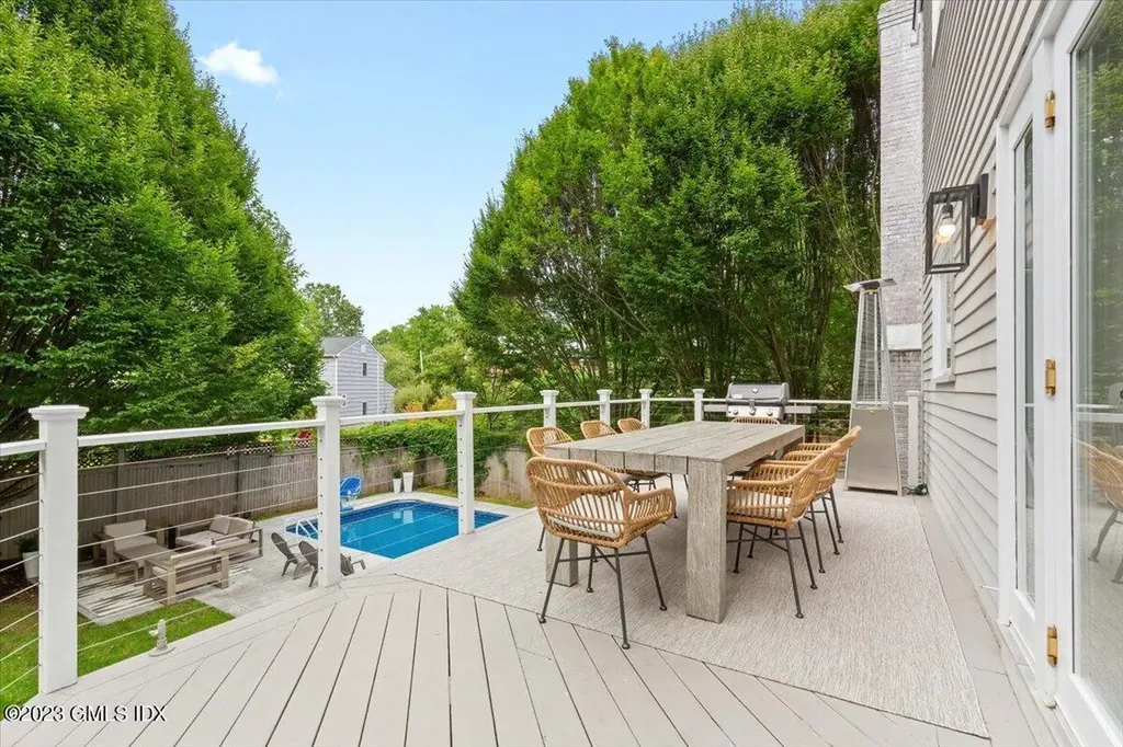 5 Sunshine Avenue Riverside CT 06878