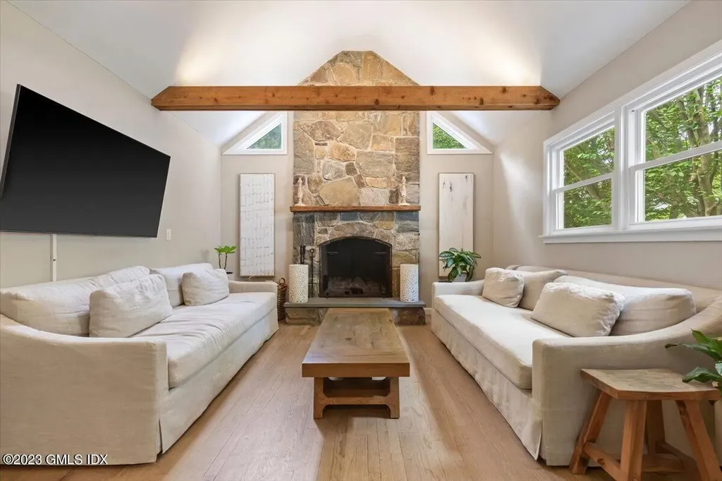 5 Sunshine Avenue Riverside CT 06878