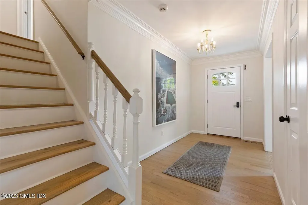 5 Sunshine Avenue Riverside CT 06878
