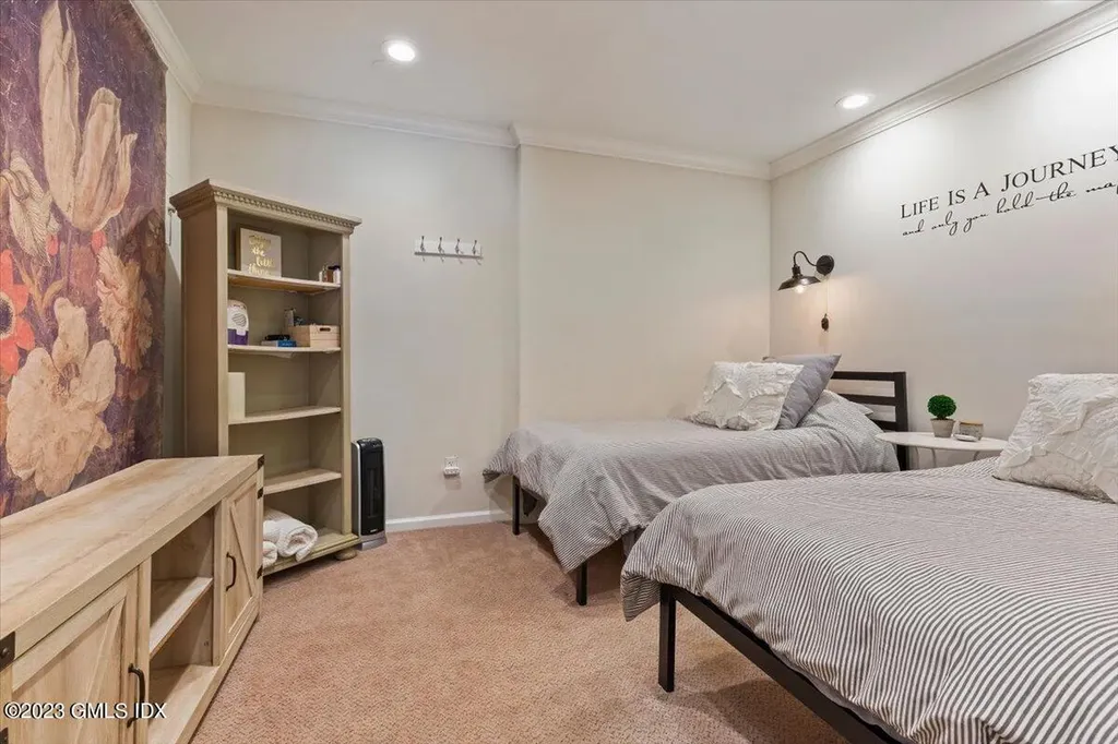 5 Sunshine Avenue Riverside CT 06878