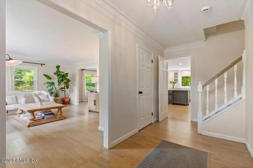 5 Sunshine Avenue Riverside CT 06878