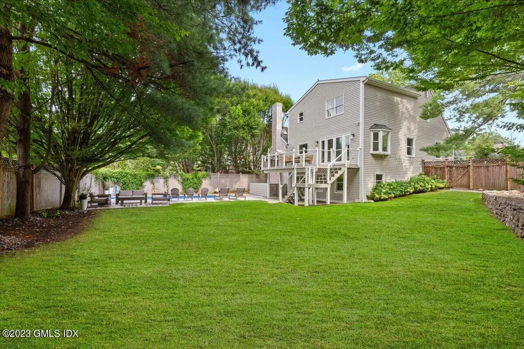 5 Sunshine Avenue Riverside CT 06878