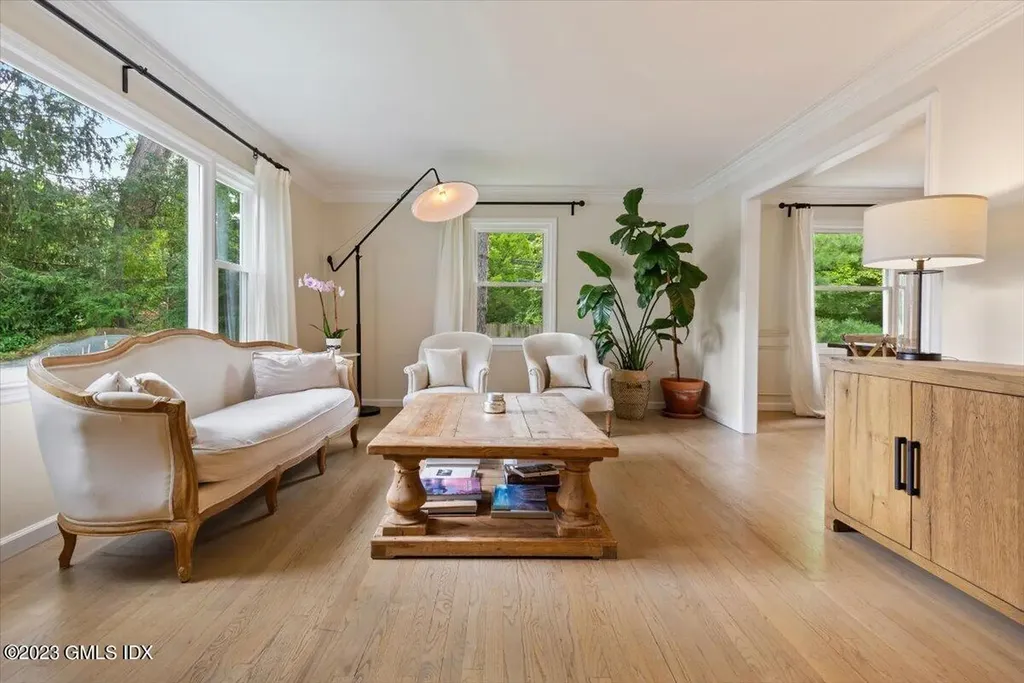 5 Sunshine Avenue Riverside CT 06878
