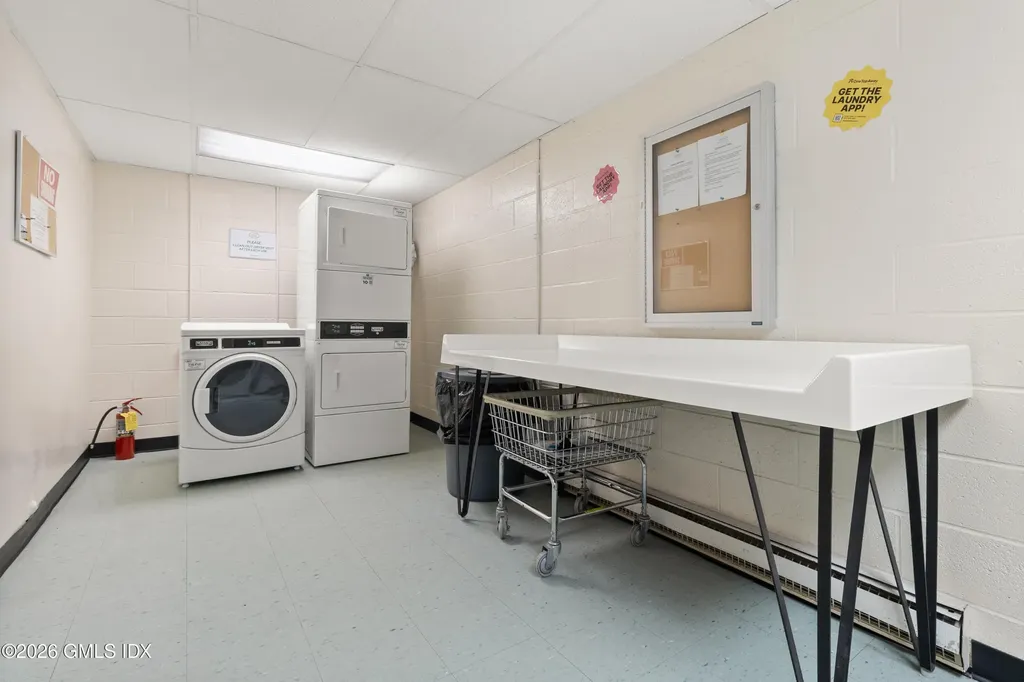 1535 E Putnam Avenue Old Greenwich CT 06870