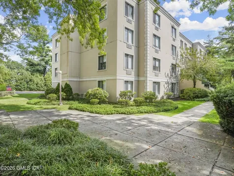 1535 E Putnam Avenue Old Greenwich CT 06870