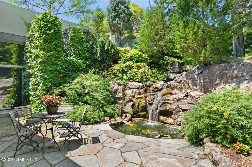 326-338 Stanwich Road Greenwich CT 06830