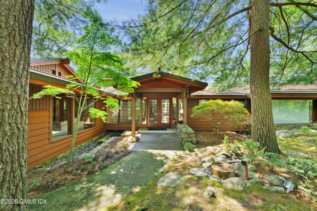 326-338 Stanwich Road Greenwich CT 06830