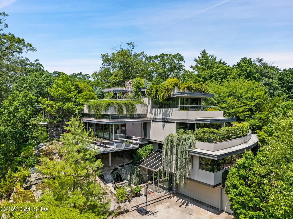 326-338 Stanwich Road Greenwich CT 06830