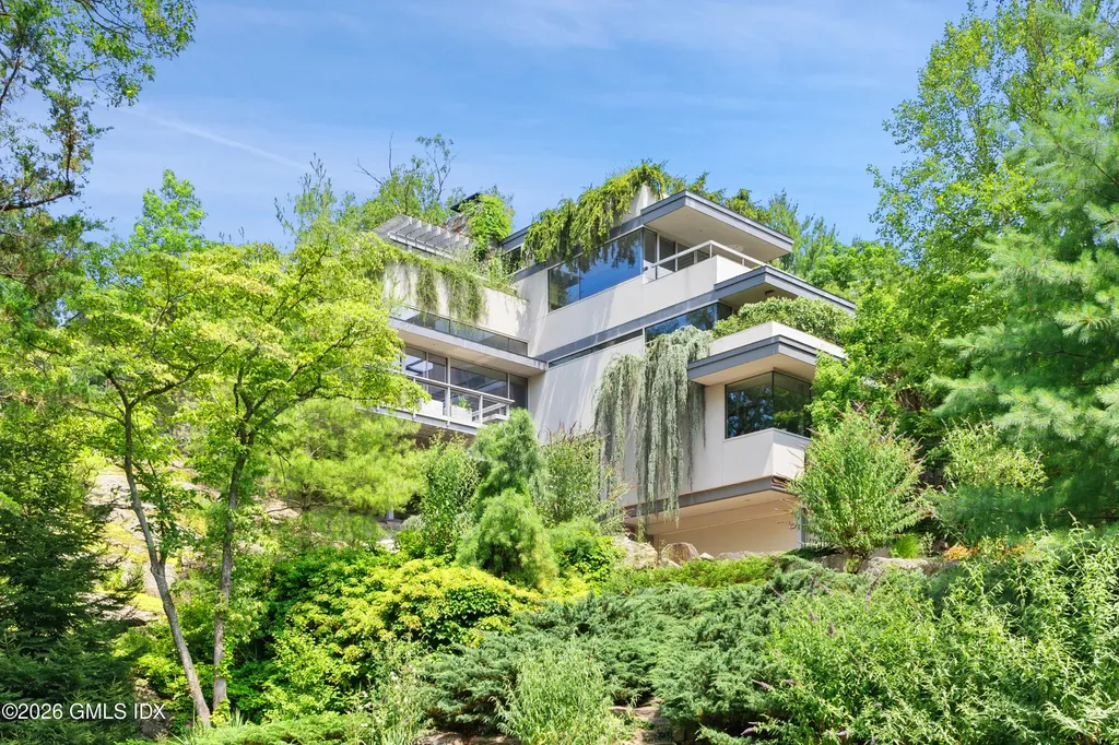 326-338 Stanwich Road Greenwich CT 06830