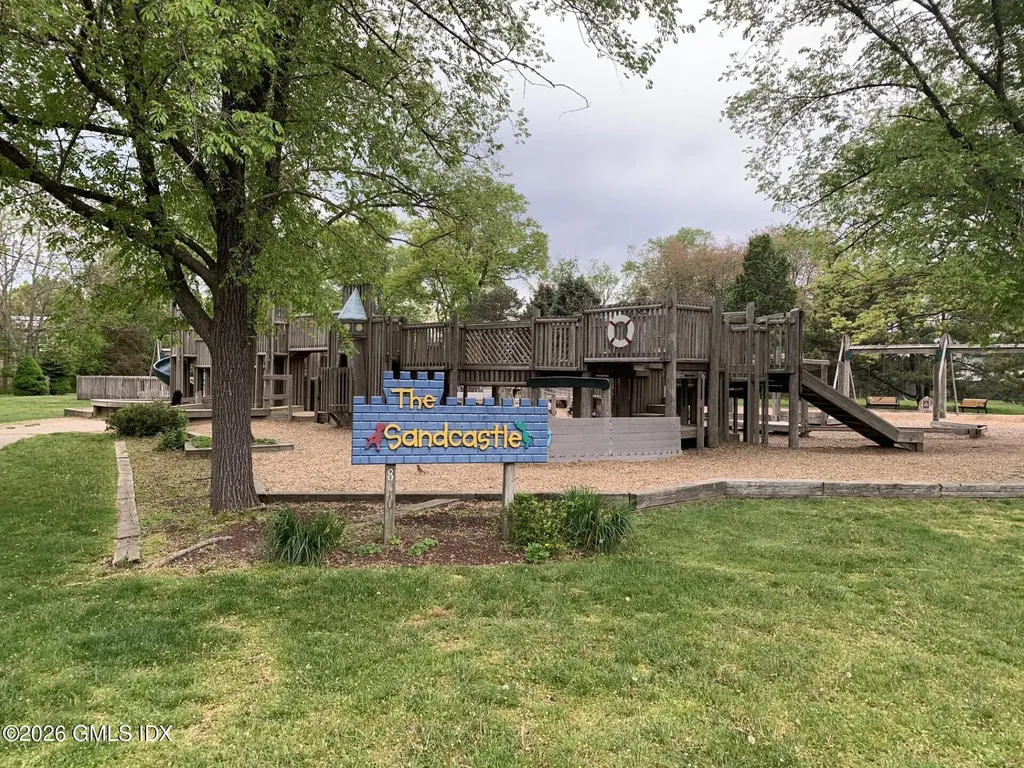 693 S Benson Road Fairfield CT 06824