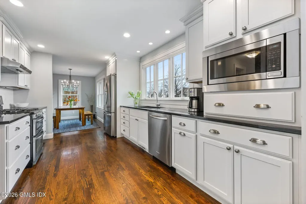 693 S Benson Road Fairfield CT 06824