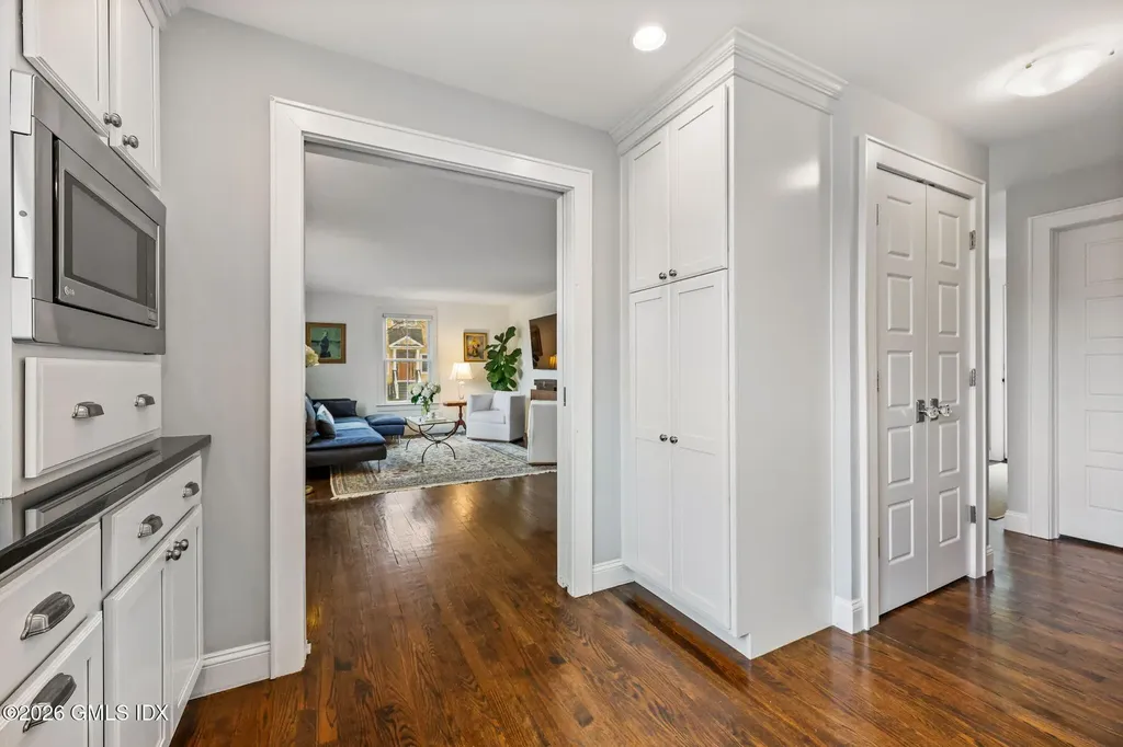 693 S Benson Road Fairfield CT 06824