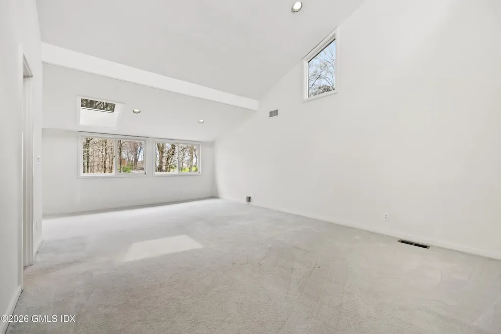 41 Londonderry Drive Greenwich CT 06830