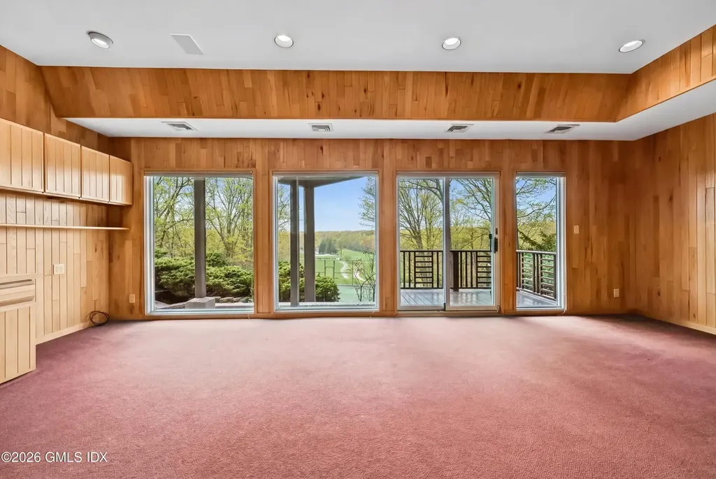 41 Londonderry Drive Greenwich CT 06830