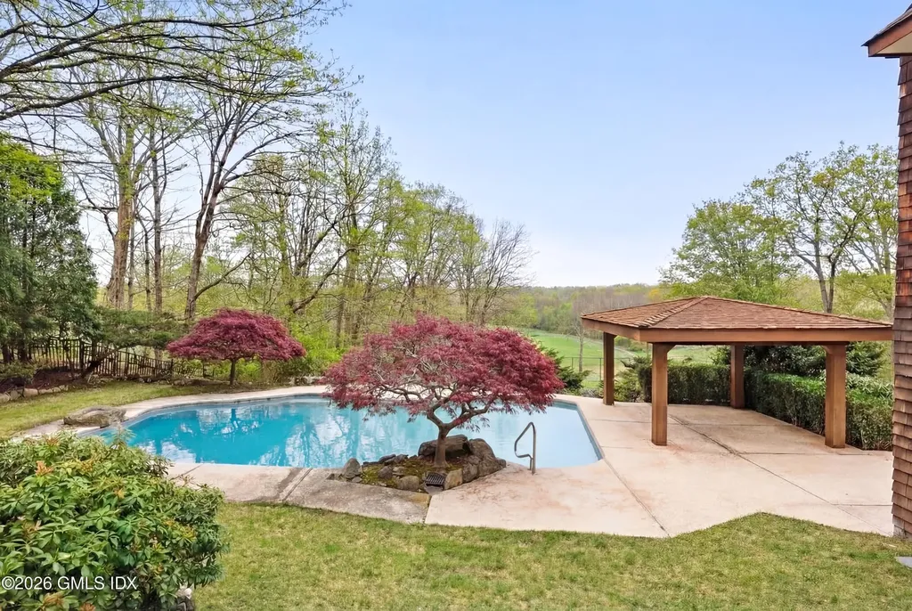 41 Londonderry Drive Greenwich CT 06830