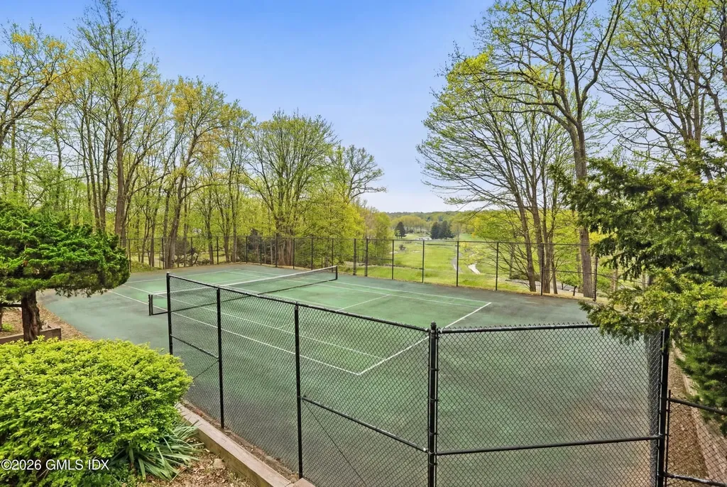 41 Londonderry Drive Greenwich CT 06830