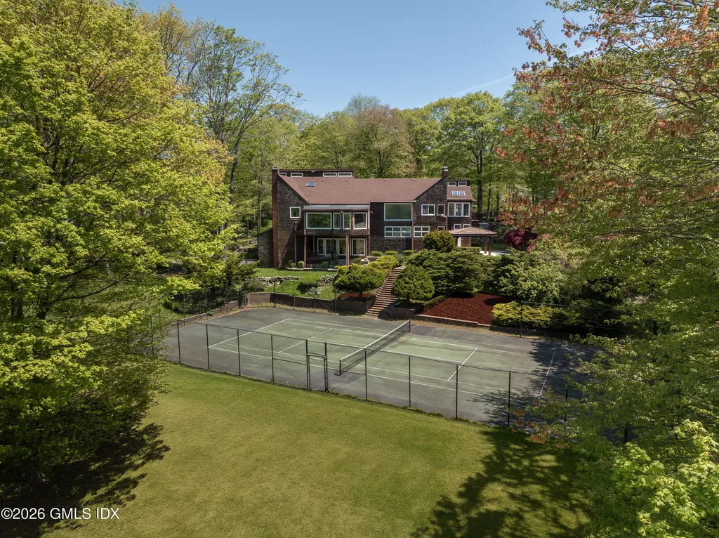 41 Londonderry Drive Greenwich CT 06830