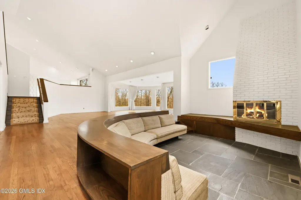 41 Londonderry Drive Greenwich CT 06830