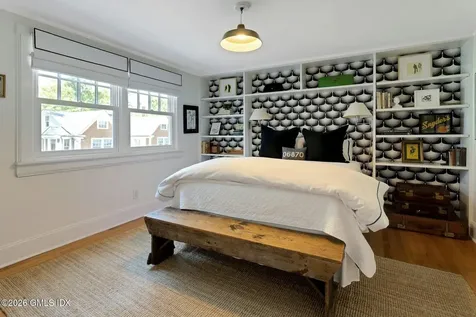 11 Roosevelt Avenue Old Greenwich CT 06870